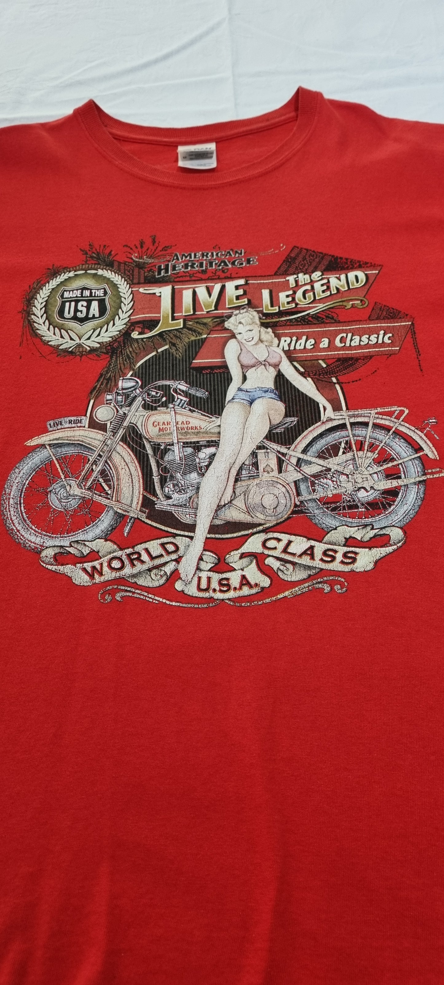 Short Sleeve T-Shirt - Live the Legend